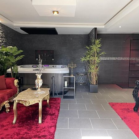 O Venus Spa Sin-le-Noble Εξωτερικό φωτογραφία